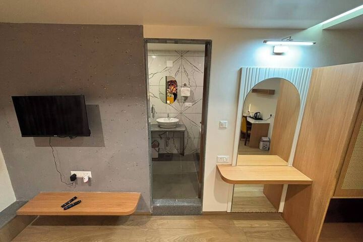 Room 61 of 121