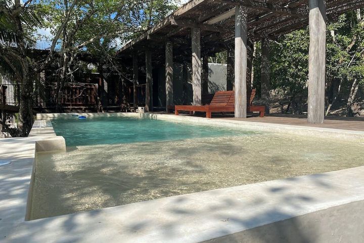 Pool 36 of 87