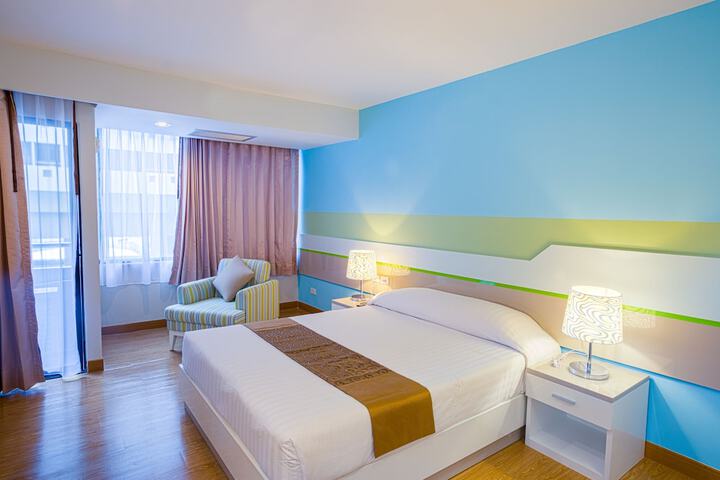 Room 57 of 104