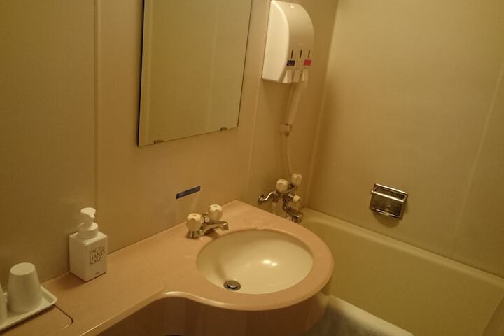 Room 30 of 51
