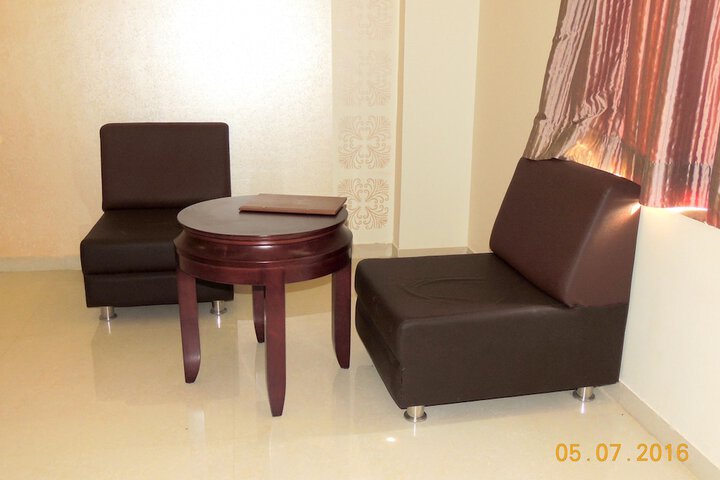 Room 13 of 26
