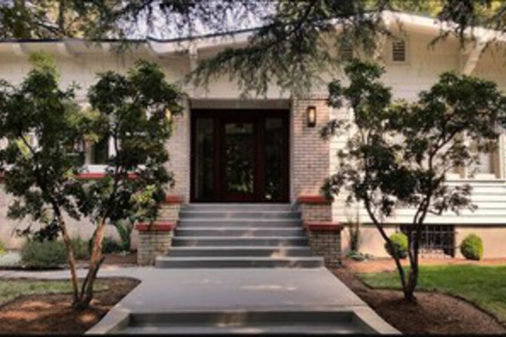 Photo of Laurelhurst Historic Dougan Suites