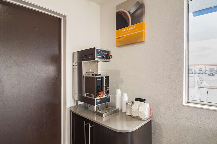 Breakfast/Coffee Service 26 of 30