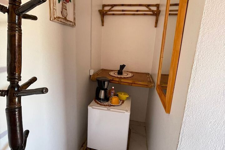 Room 13 of 42