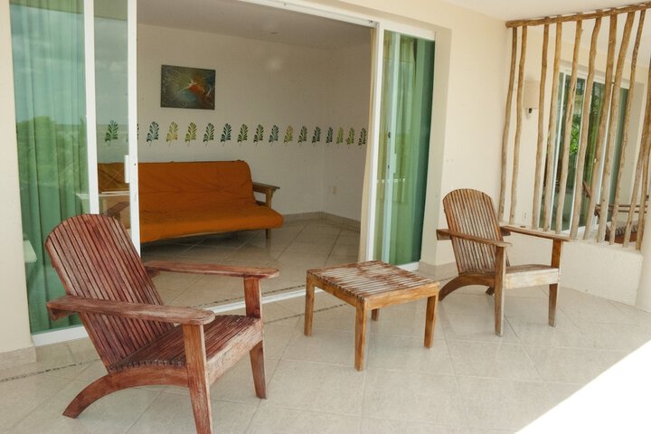 Room 3 of 73