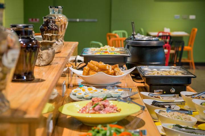Breakfast/Coffee Service 185 of 203