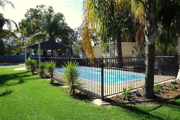 Pool 37 of 51