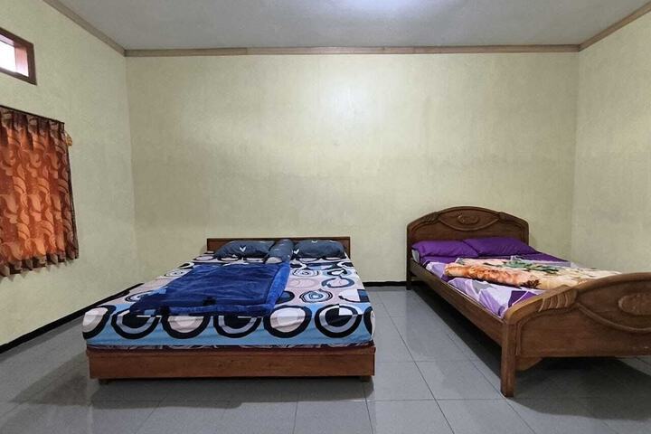 Room 4 of 15