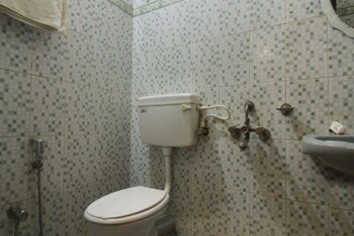 Room 2 of 38
