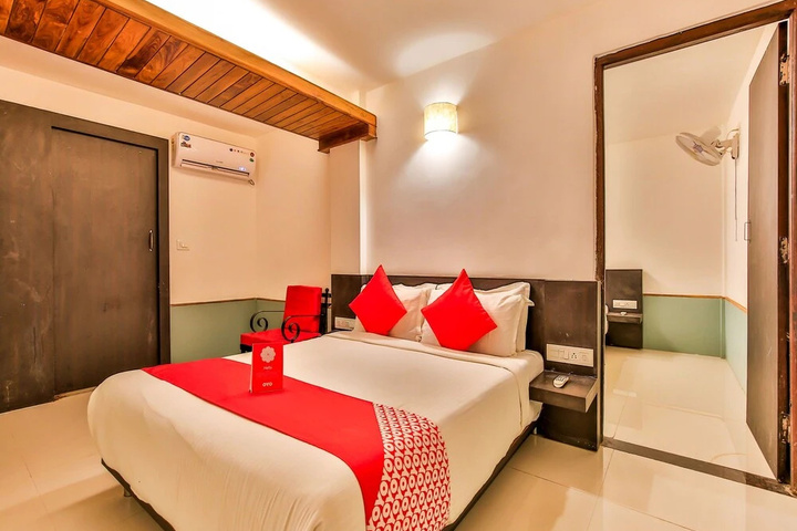 OYO 6129 Rivasa Comfort