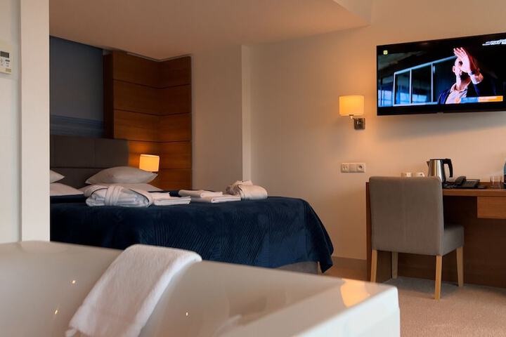 Room 29 of 93