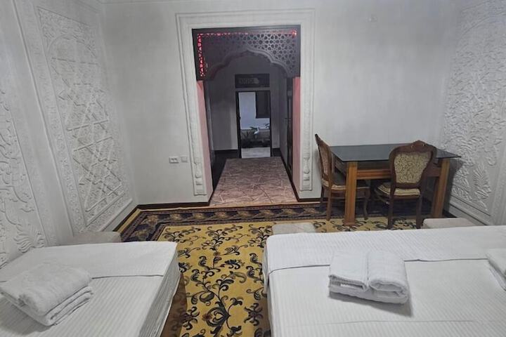 Room 12 of 44