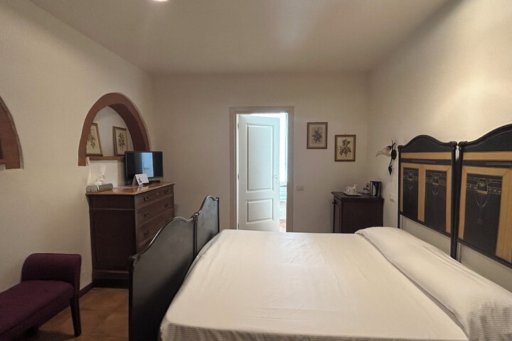 Room 17 of 52