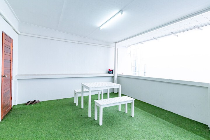 Room 50 of 88