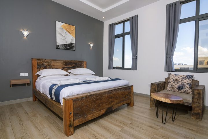 Room 3 of 46