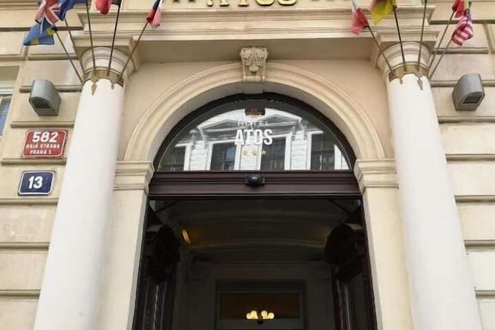 Hotel 60 of 62