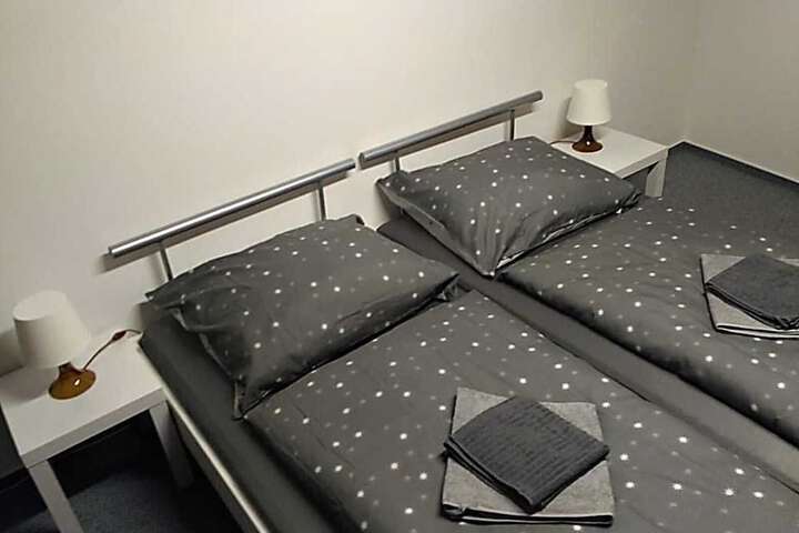 Room 1 of 12