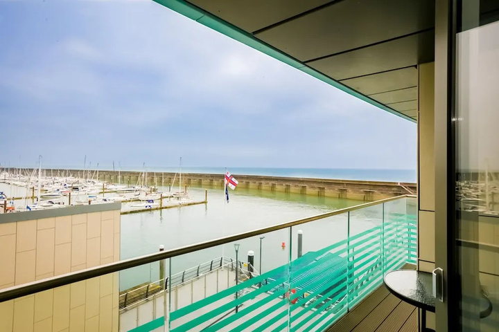Terrace/Patio 7 of 18