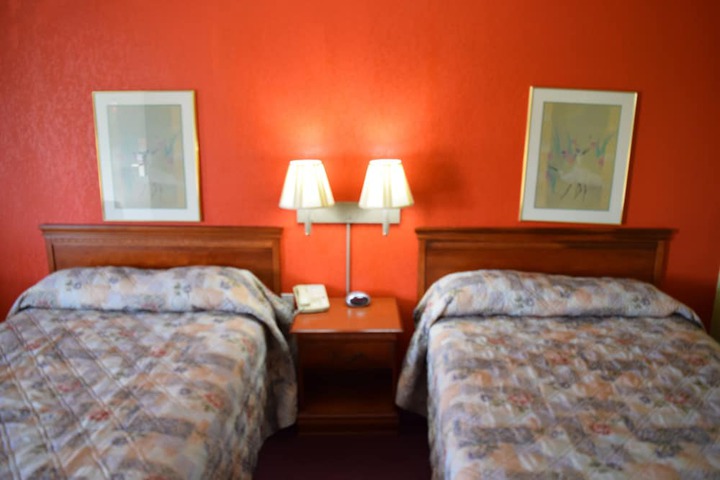 Room 16 of 29