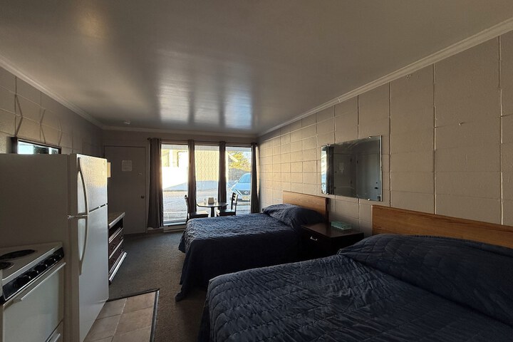 Room 14 of 36