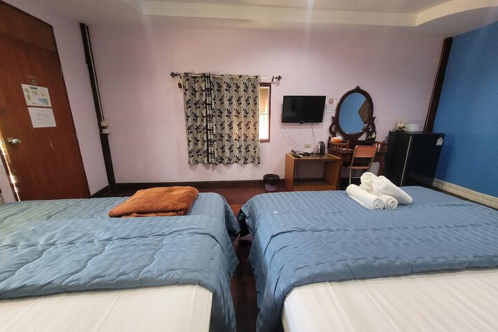 Room 21 of 48