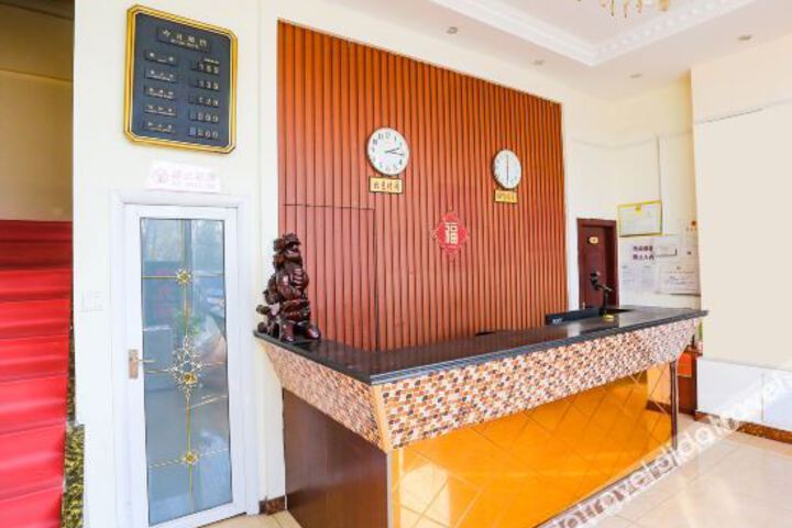 Hotel Interior 11 of 18