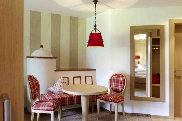 Room 15 of 38