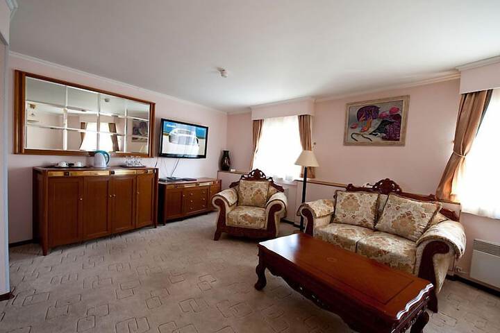Room 5 of 41