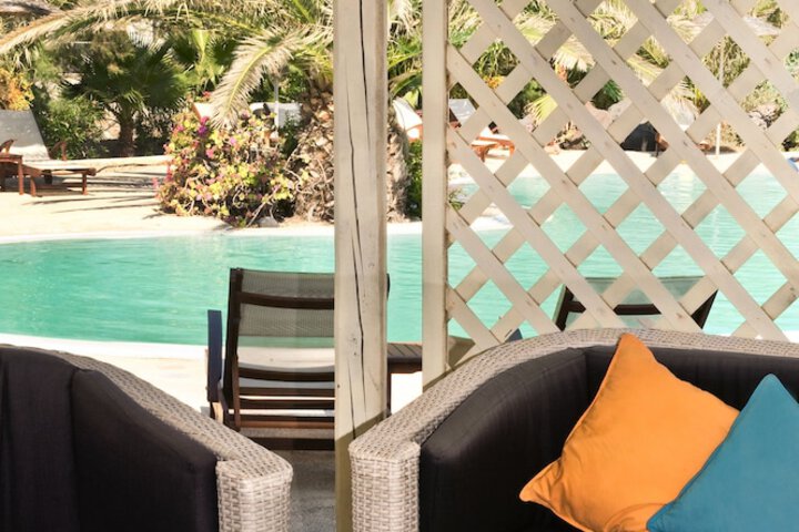Hotel with Pool