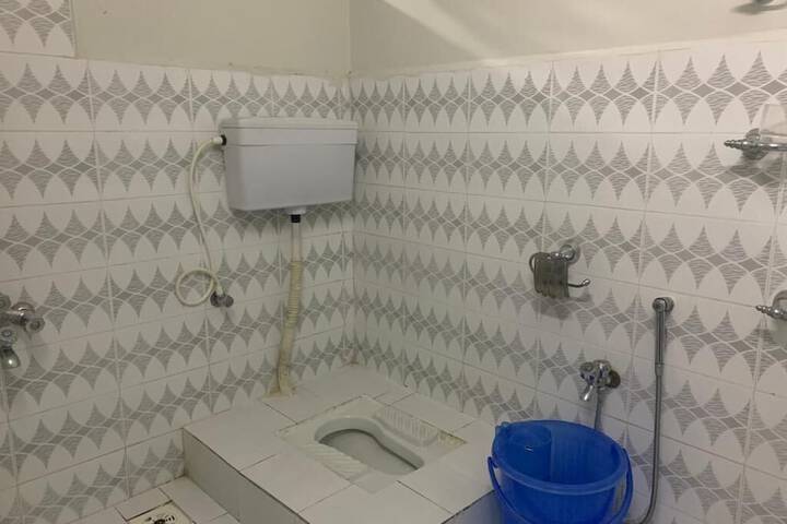 Room 20 of 28