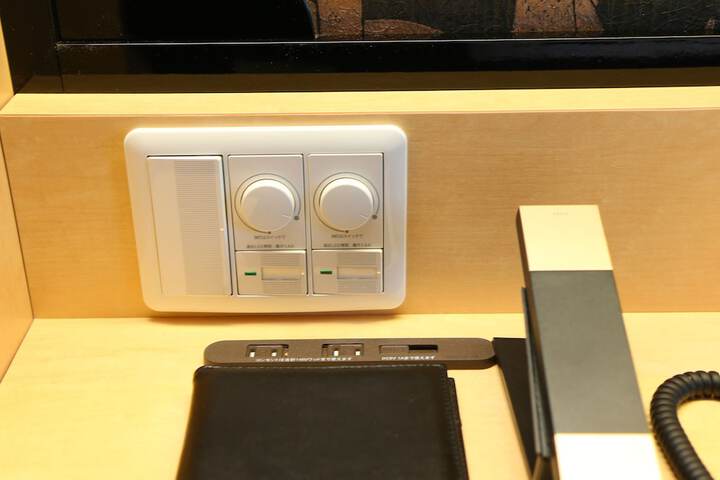 Room amenity