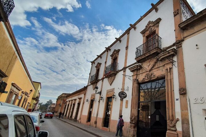 HOTEL COLONIAL RESTAURANTE & BAR