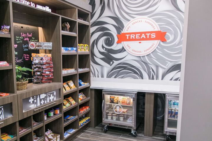 Snack bar