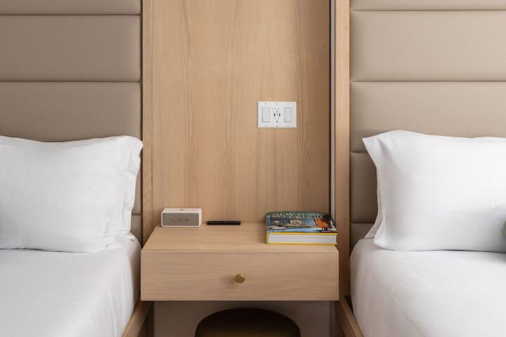 Room 40 of 76