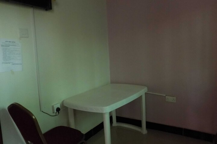 Room 16 of 24