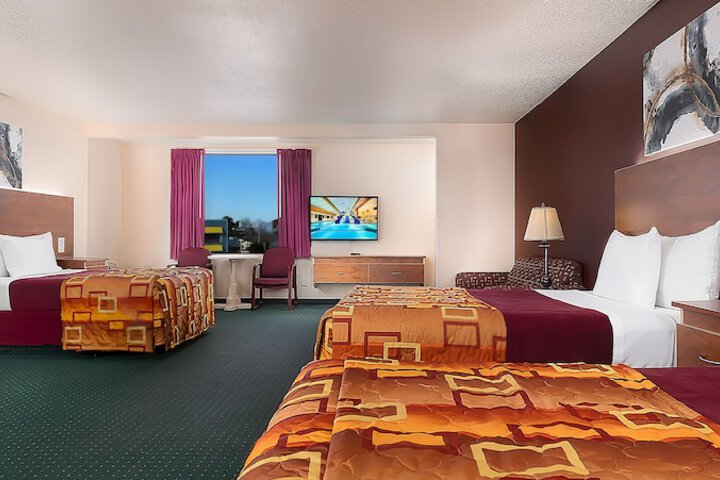 Room 57 of 222