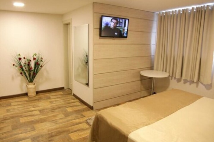 Room 15 of 50