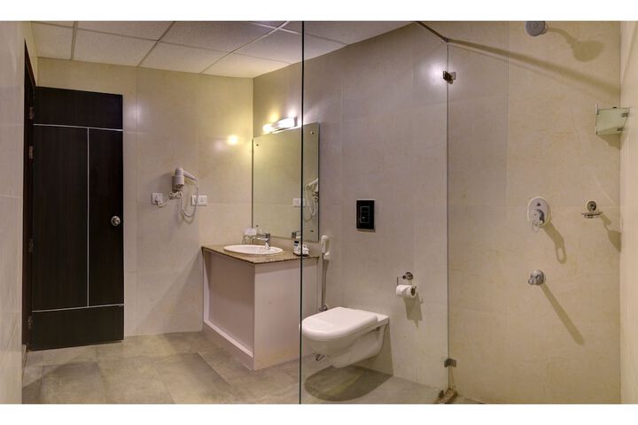 Room 41 of 60
