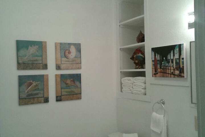 Room 19 of 31