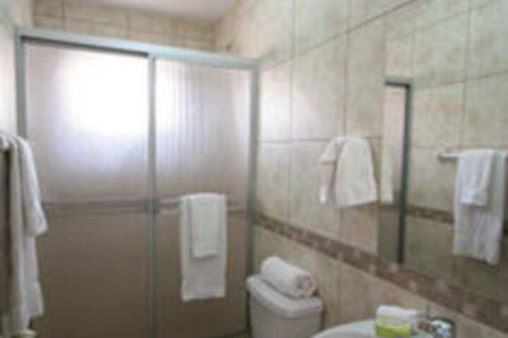 Room 2 of 16