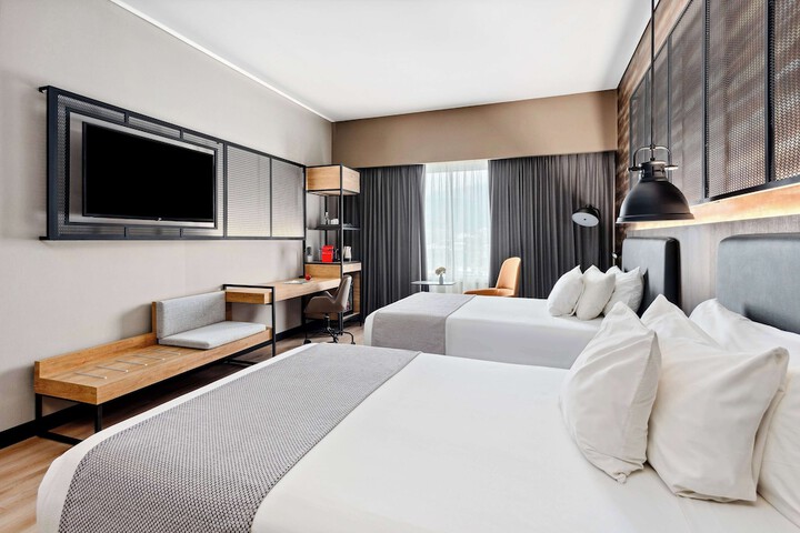 Room 15 of 70