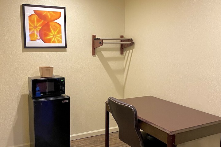 Room 8 of 31