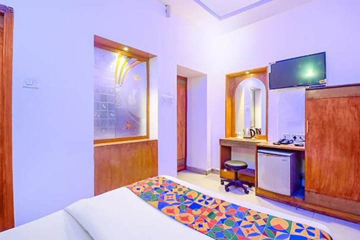 Room 15 of 30