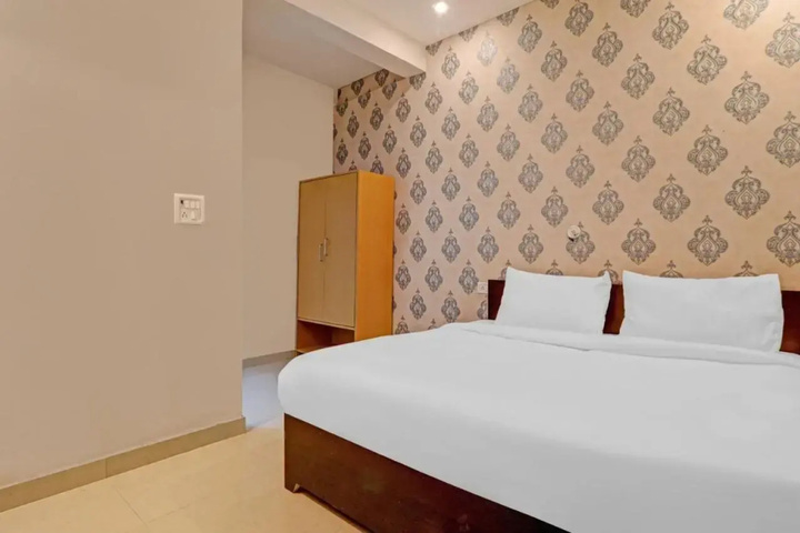 Room 5 of 5