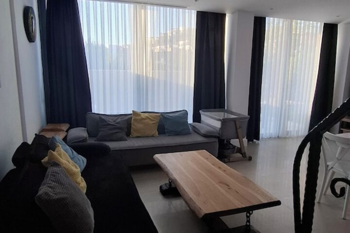 Room 20 of 32