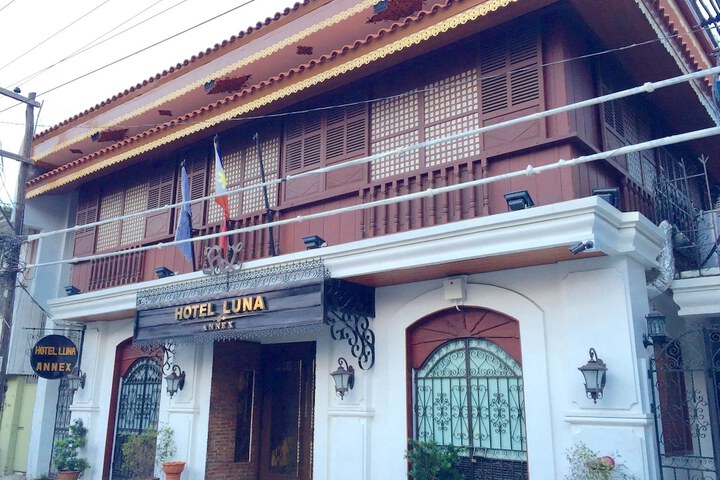 Exterior of Hotel Luna Annex