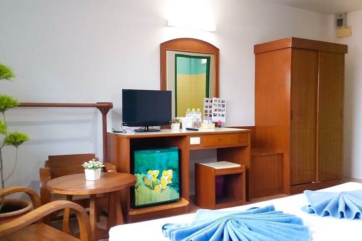 Room 16 of 51