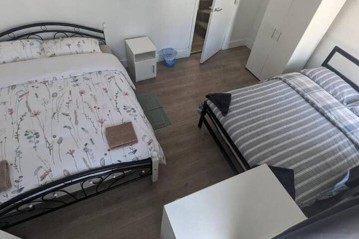 Room 6 of 7
