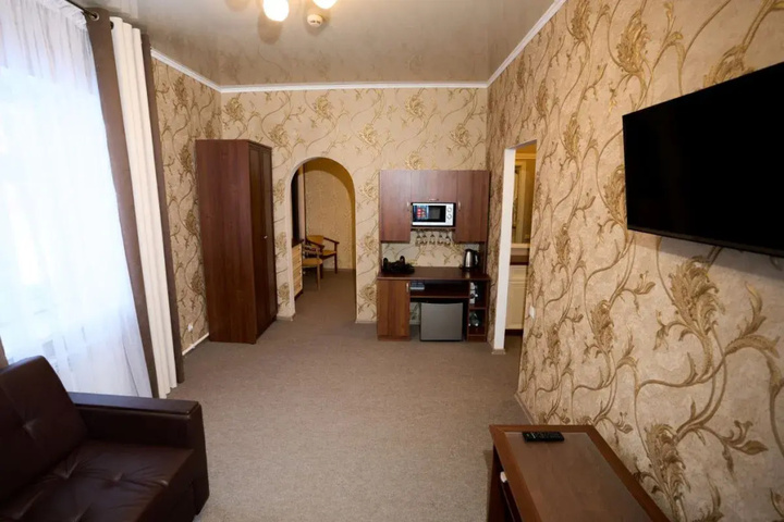 Room 14 of 21