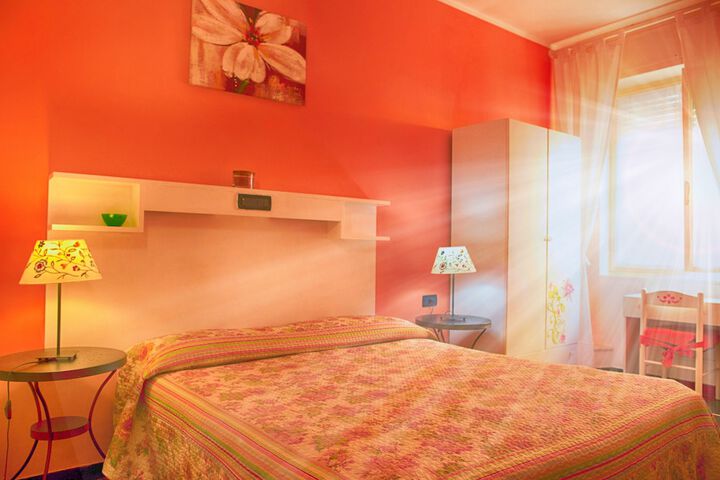 Room 6 of 38